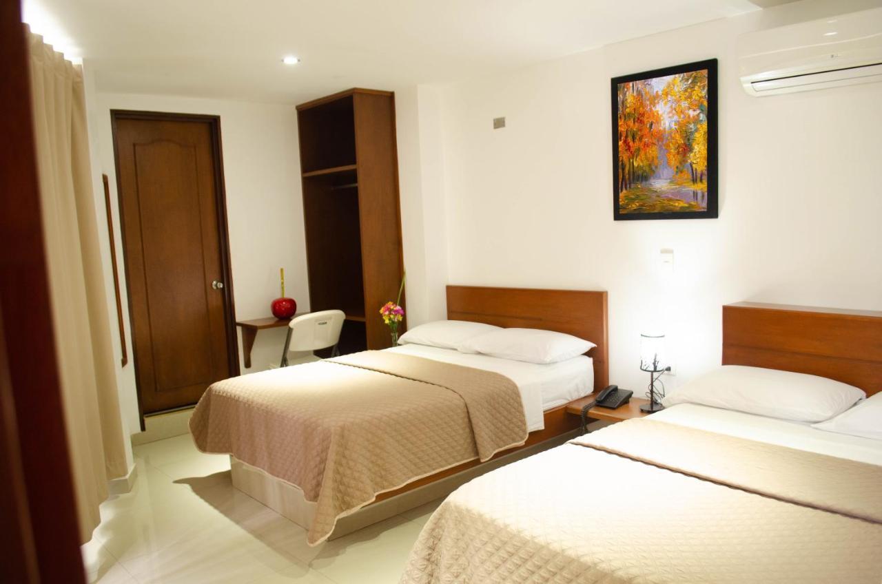 Hotel El Faro بوغا المظهر الخارجي الصورة